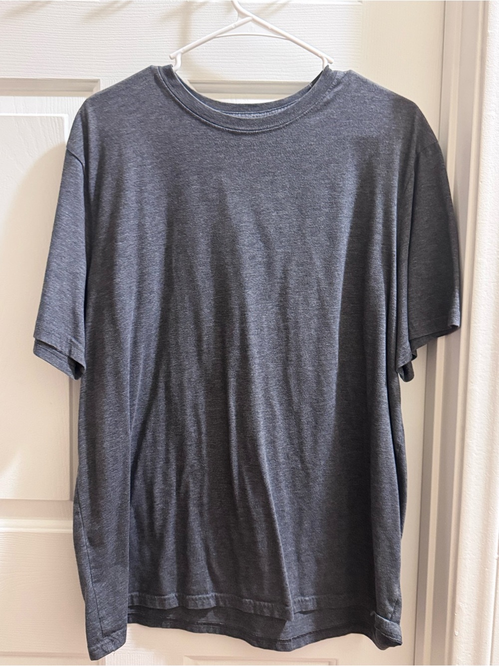Athletic Works Charcoal Gray Short Sleeve Crew T-Shirt